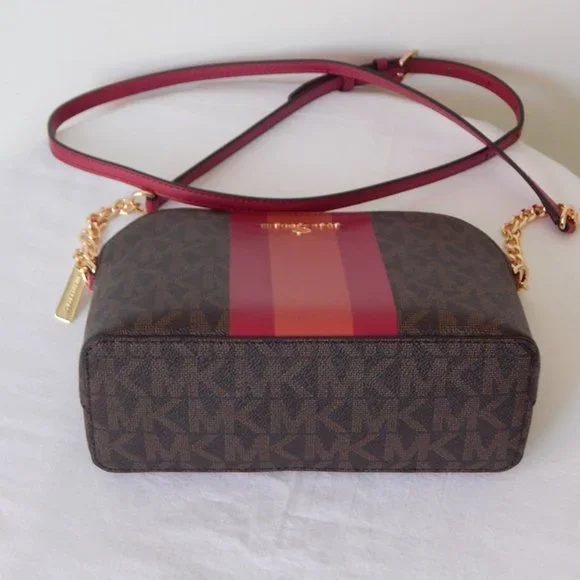 NWT MICHAEL KORS MK MONOGRAM Center Stripe CINDY LG Dome CHAIN XBODY BAG Berry